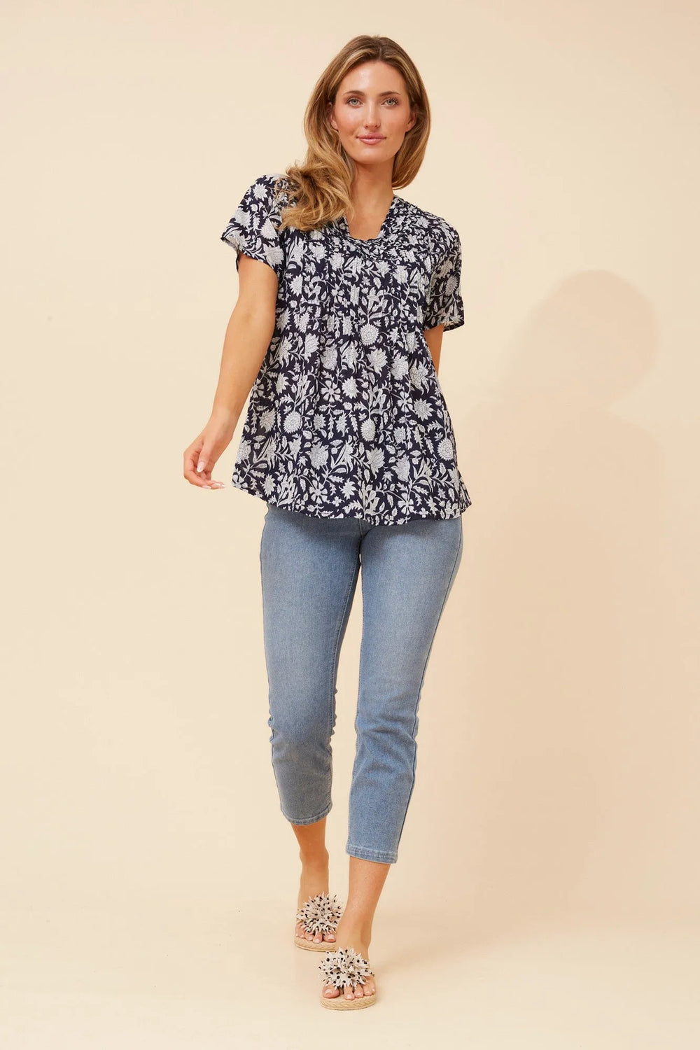 NAVY/WHITE