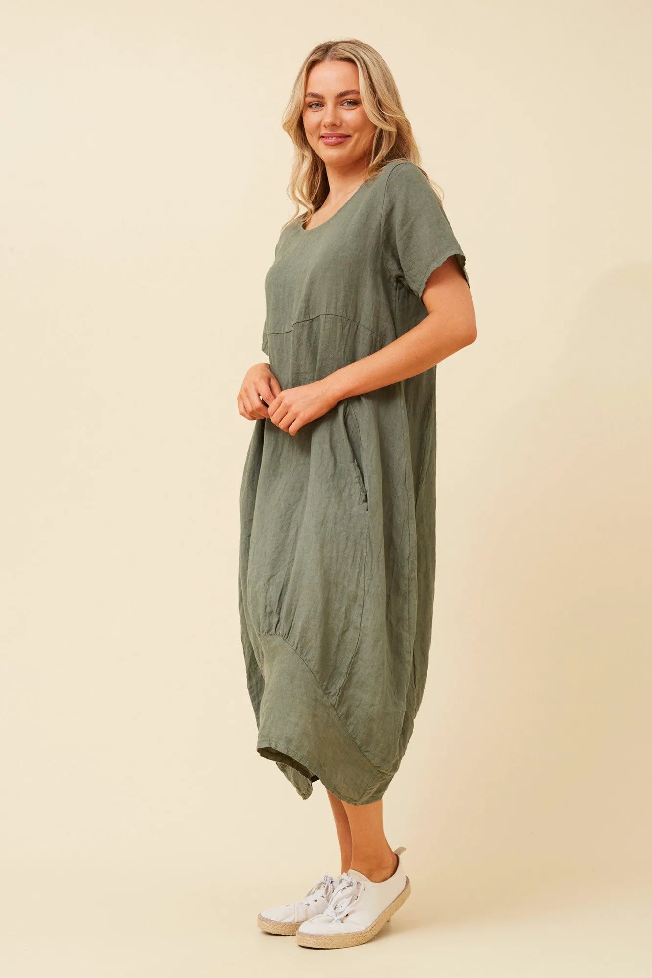 KHAKI
