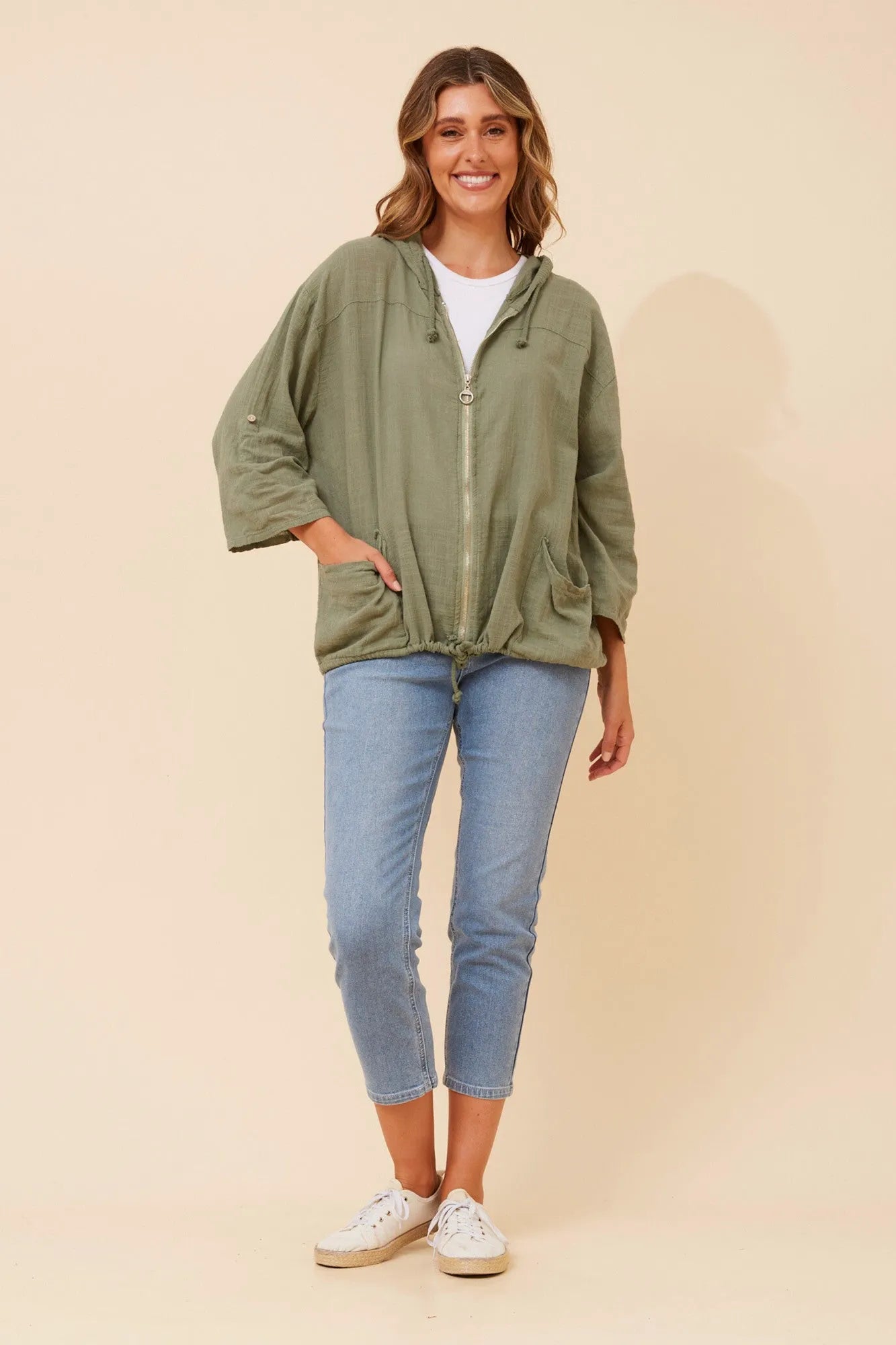 KHAKI