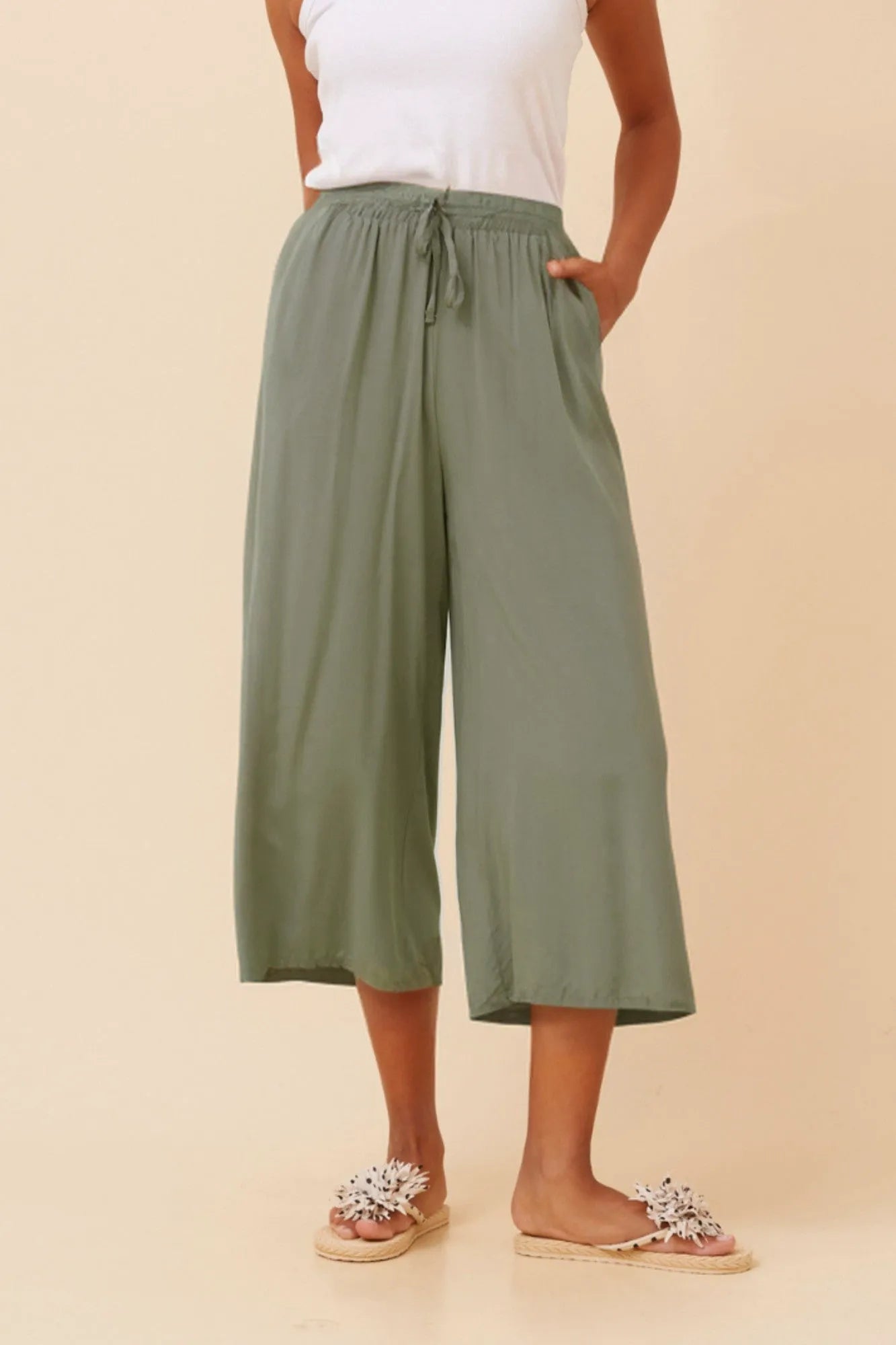 KHAKI