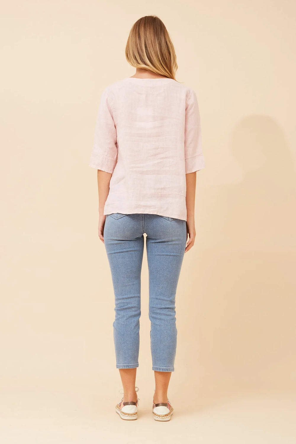 LIGHT PINK