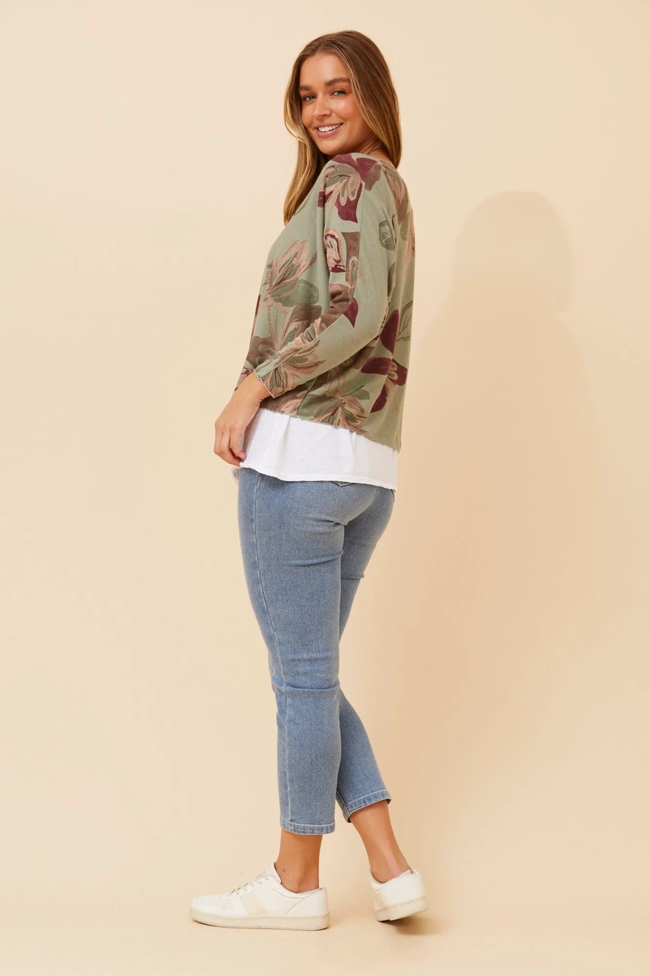 KHAKI